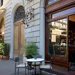 Mabelle Centro Konukevi Floransa