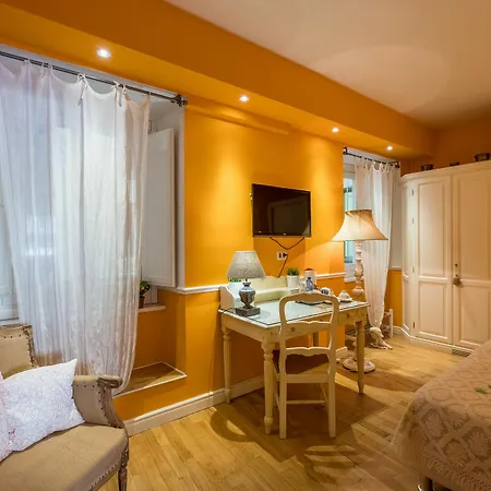 ゲストハウス B ＆ B エモツィオーニ フィオレンティーネ フィレンツェ